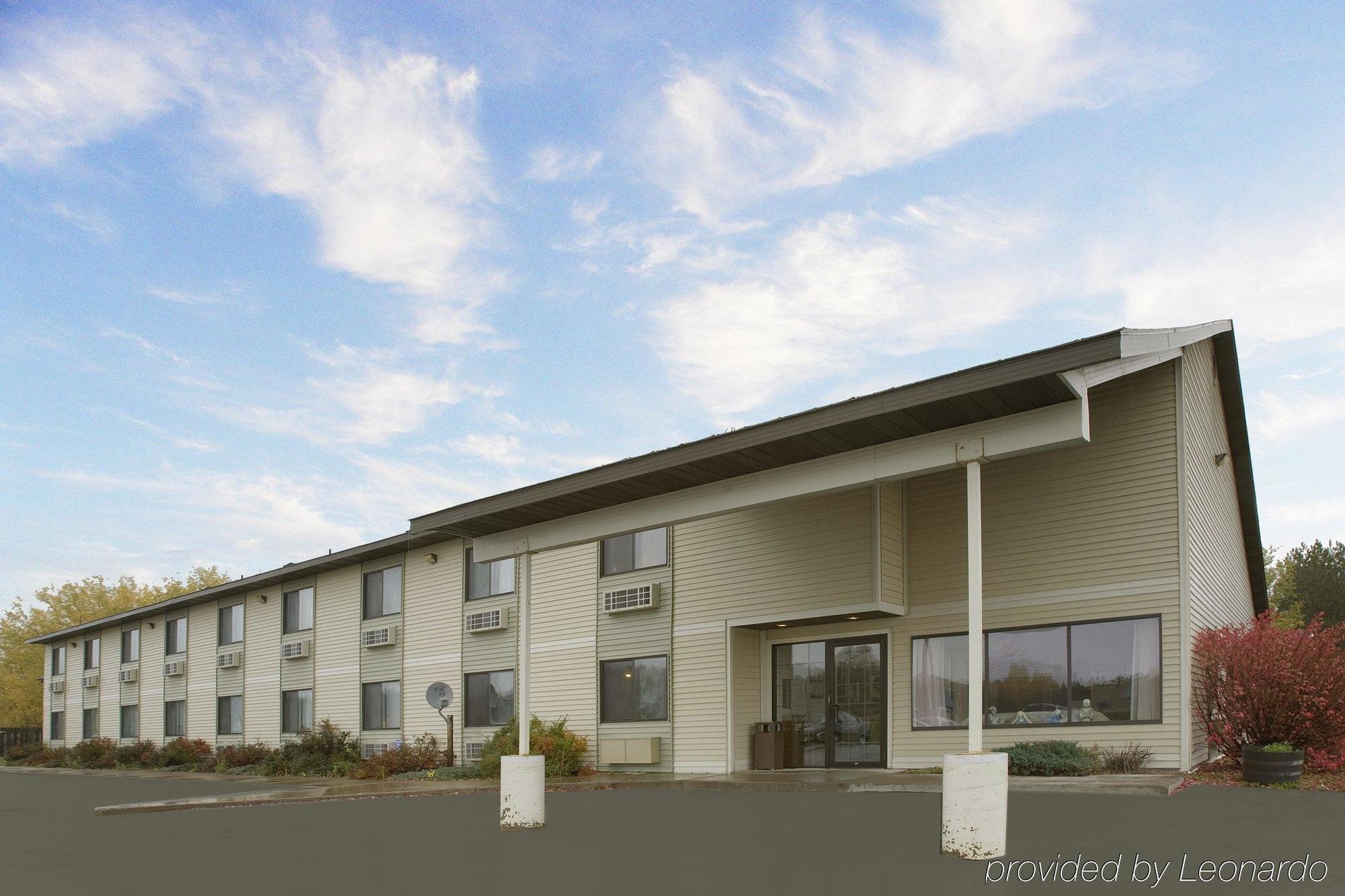 Americas Quality Inn & Suites - Finlayson Eksteriør billede