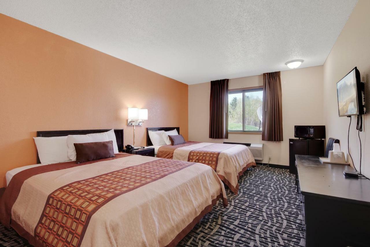 Americas Quality Inn & Suites - Finlayson Eksteriør billede